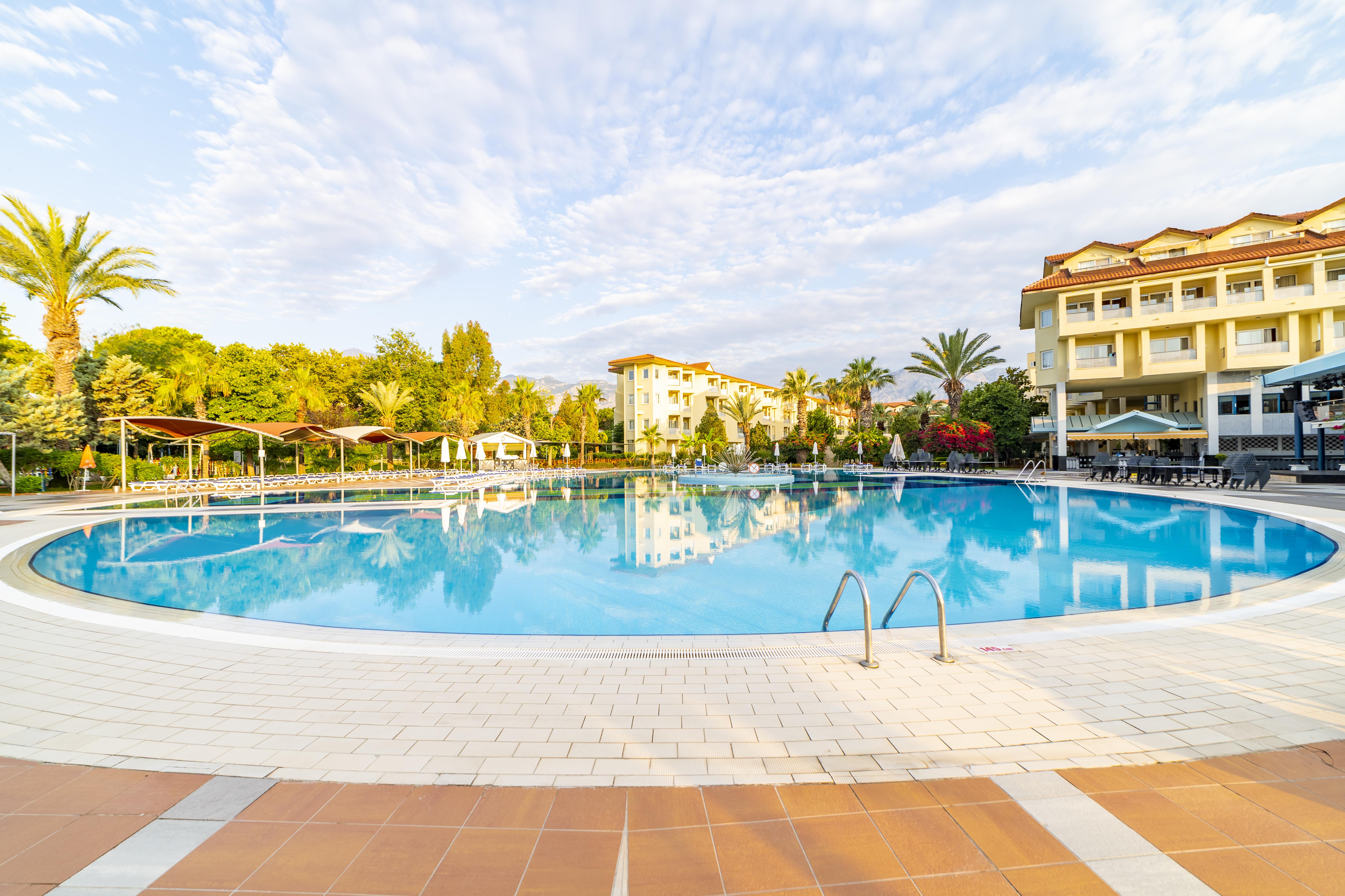 Queen'S Park Le Jardin Κεμέρ Εξωτερικό φωτογραφία