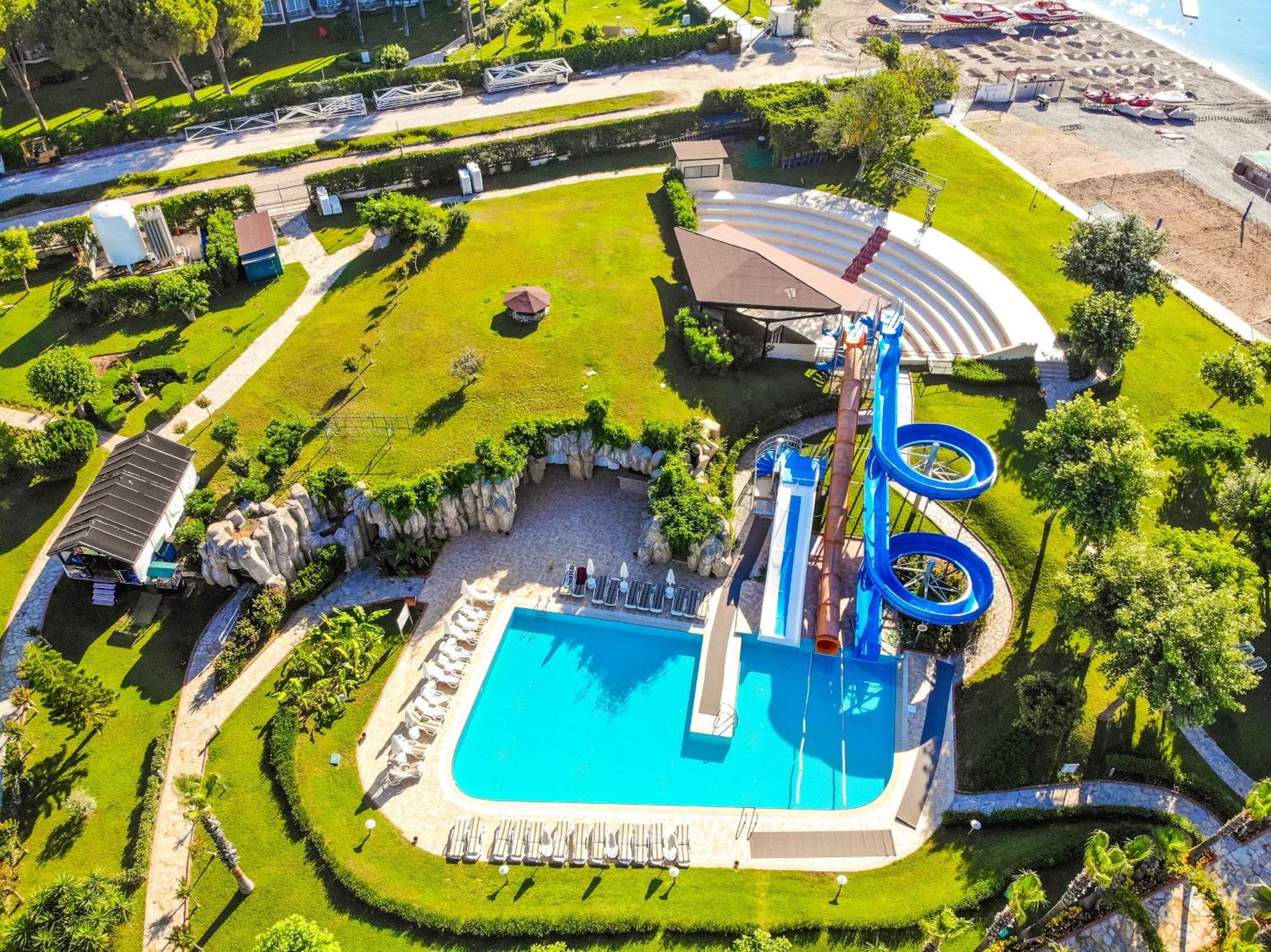 Queen'S Park Le Jardin Κεμέρ Εξωτερικό φωτογραφία