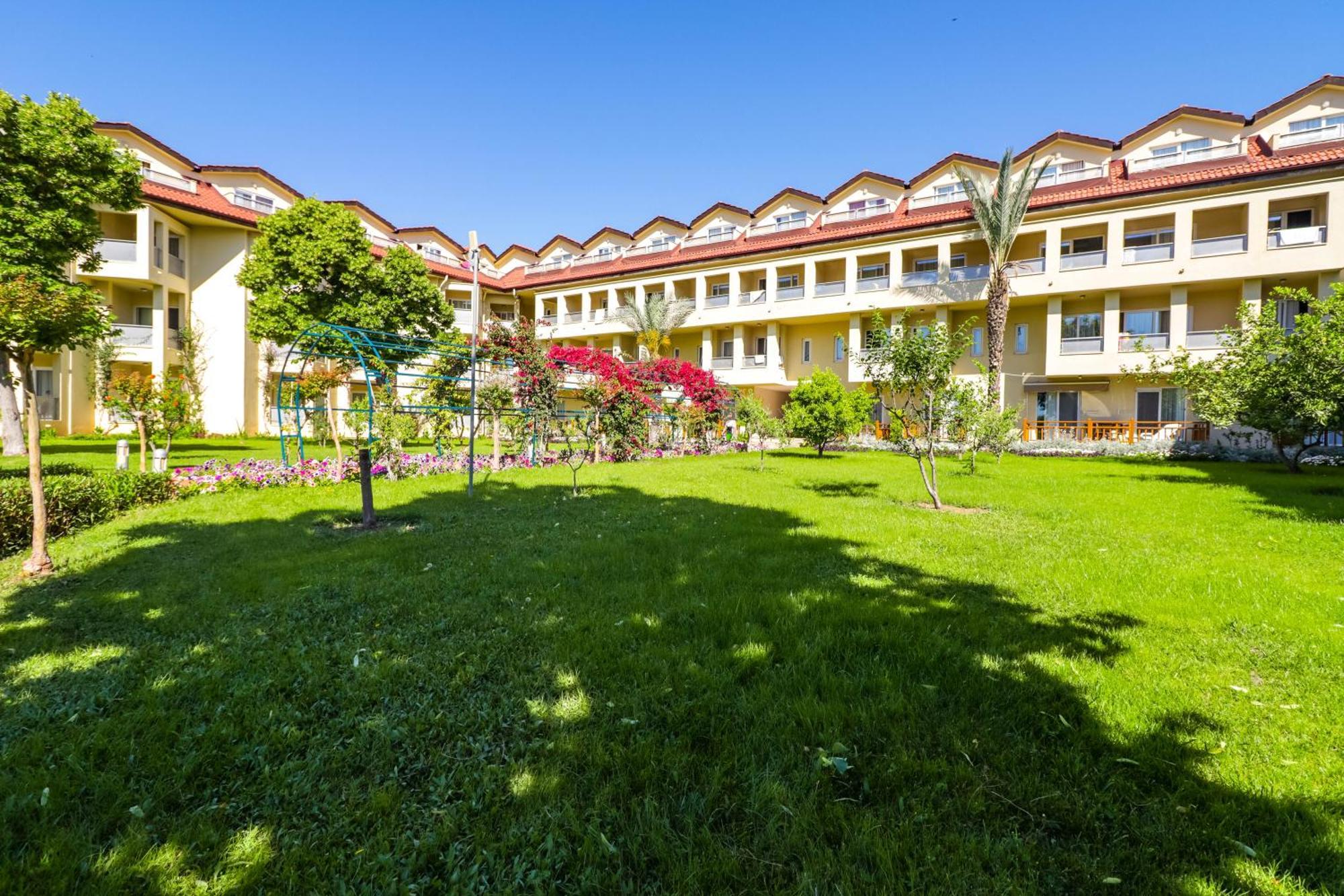 Queen'S Park Le Jardin Κεμέρ Εξωτερικό φωτογραφία